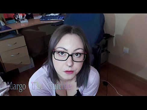❤️ شیشے والی سیکسی لڑکی کیمرہ پر دل کی گہرائیوں سے چوس رہی ہے۔ پر ur.raceporn.ru ❌❤